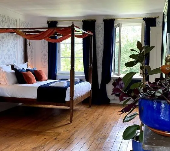 Homestay D'hotes Marina - Chateau Le Bas Bleu *