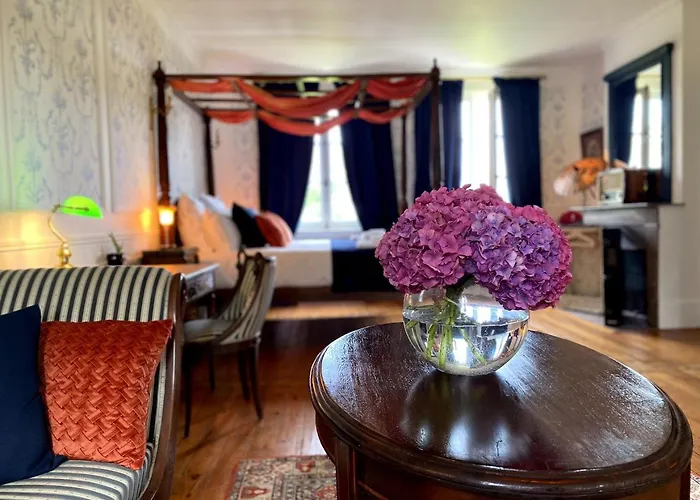 D'hotes Marina - Chateau Le Bas Bleu Homestay Quesnoy-le-Montant