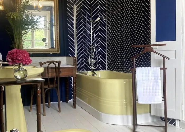 D'hotes Marina - Chateau Le Bas Bleu